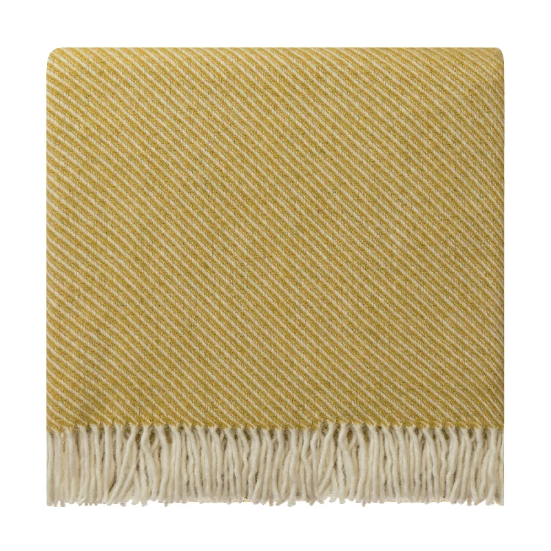 Linen blankets with a rustic and textured lookPalini Wool Blanket [Mustard & Natural white]